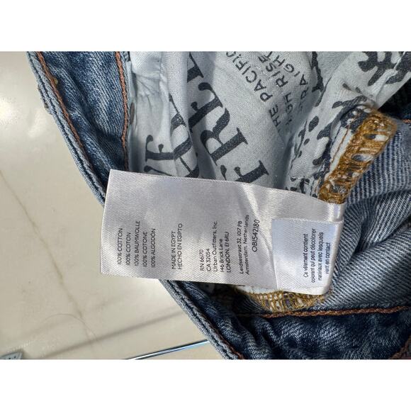 Free People We The Free Pacifica high rise slim straight leg jeans, size 31 - Picture 7 of 7